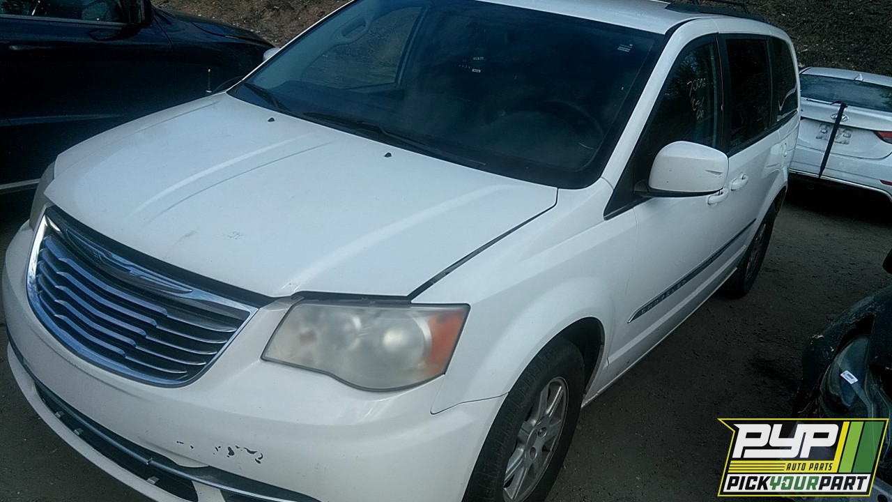 2011 CHRYSLER TOWN & COUNTRY partes disponibles