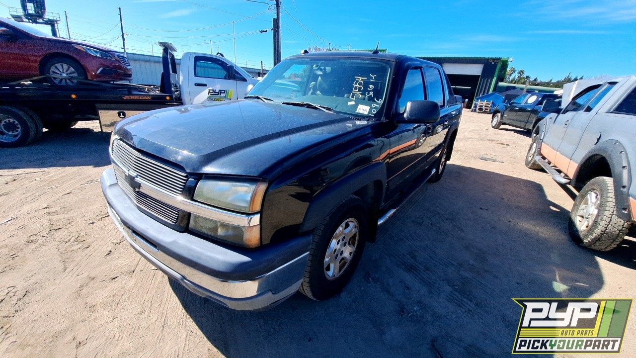 2005 CHEVROLET AVALANCHE 1500 available for parts