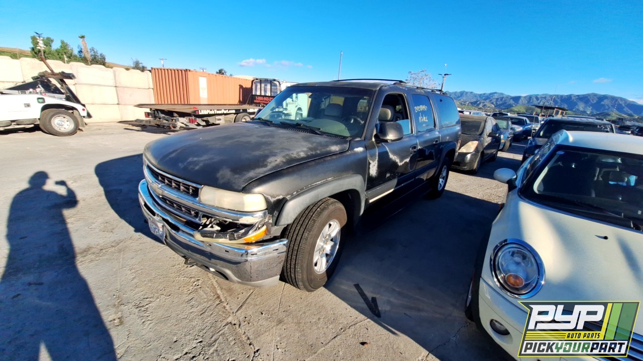 2001 CHEVROLET SUBURBAN 1500 available for parts