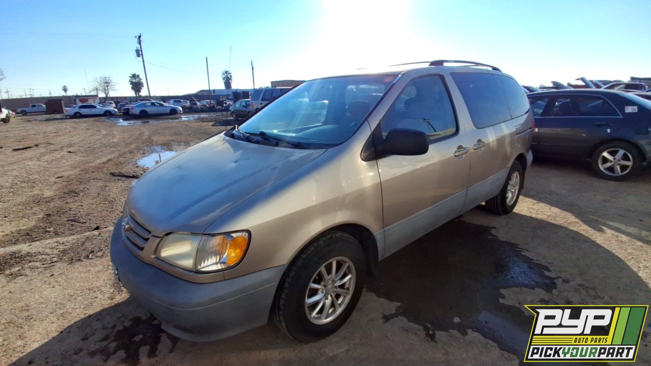 2002 TOYOTA SIENNA partes disponibles