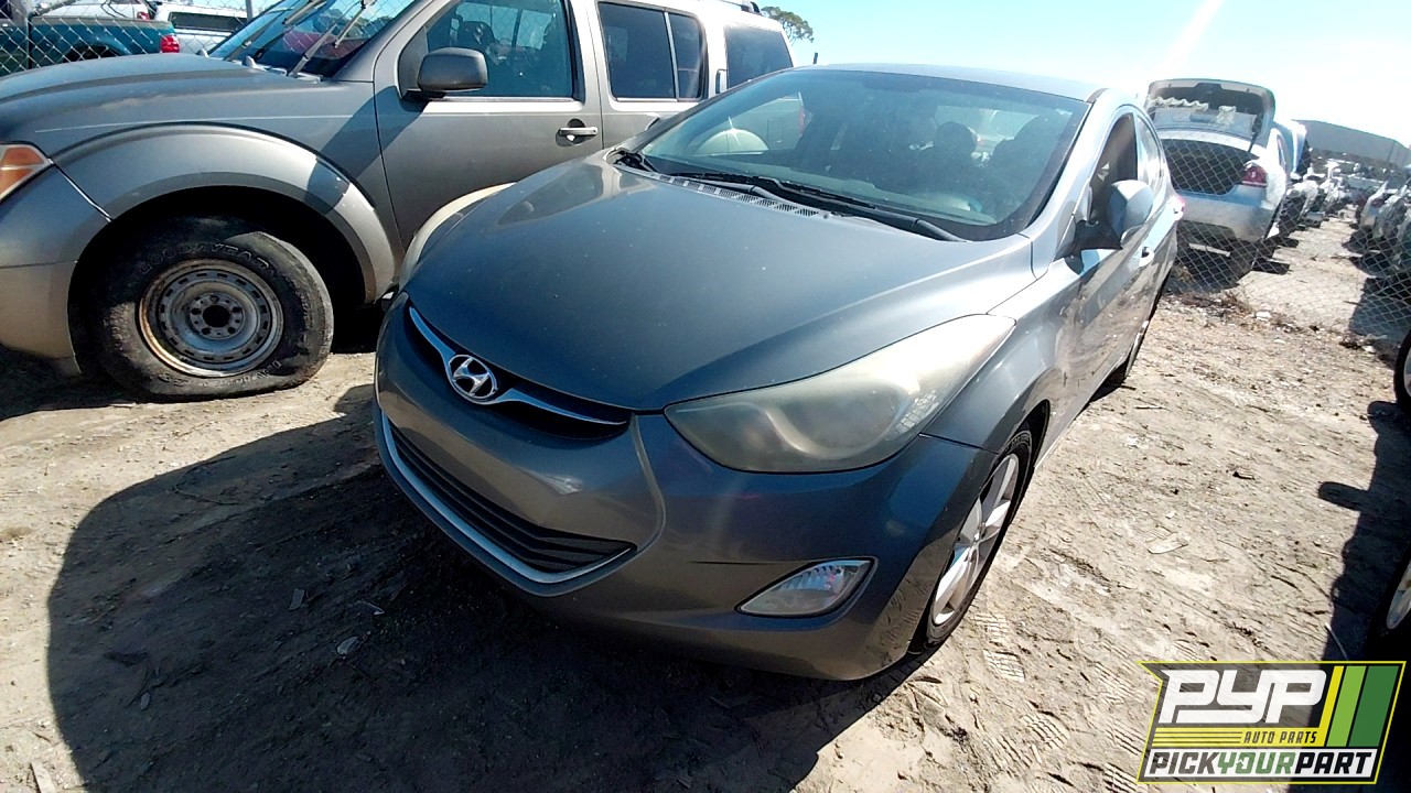 2013 HYUNDAI ELANTRA partes disponibles