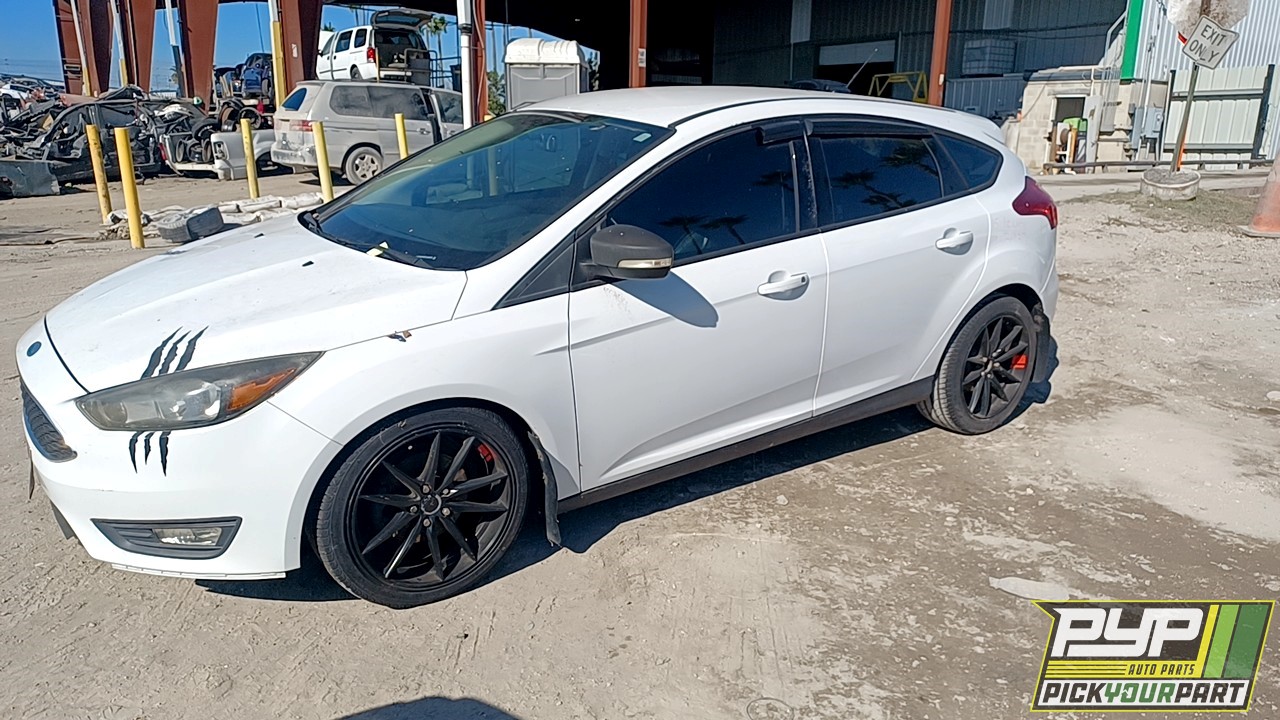 2015 FORD FOCUS partes disponibles