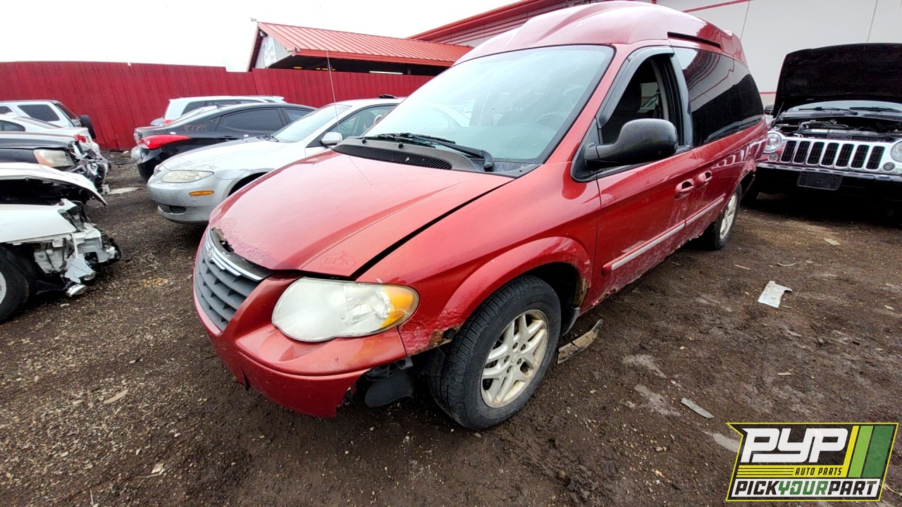 2005 CHRYSLER TOWN & COUNTRY available for parts