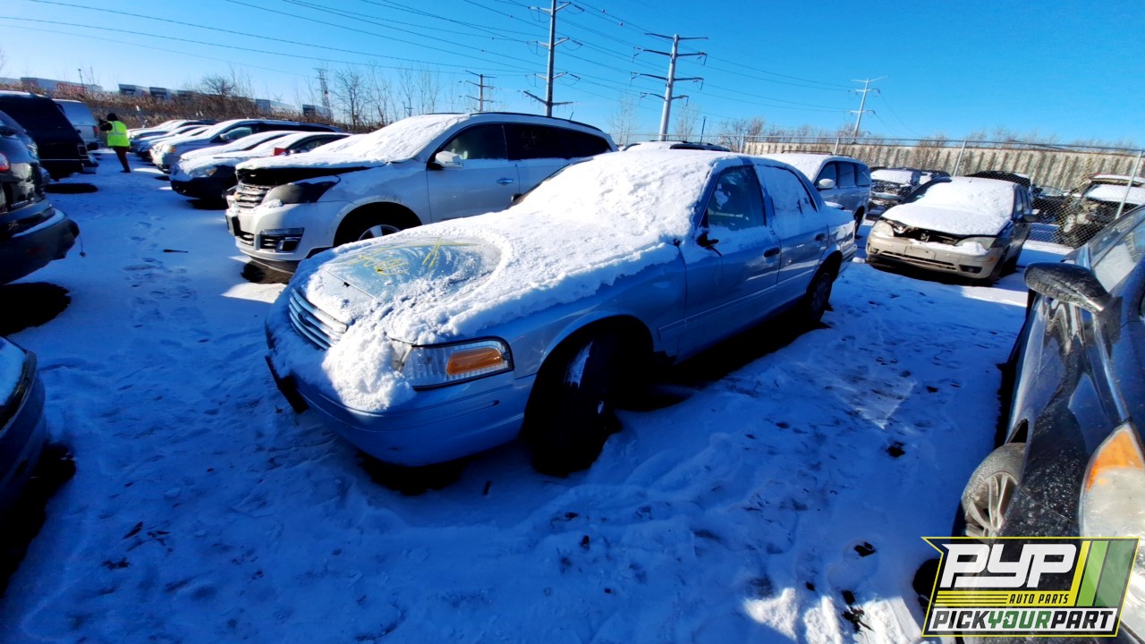 2004 FORD CROWN VICTORIA partes disponibles