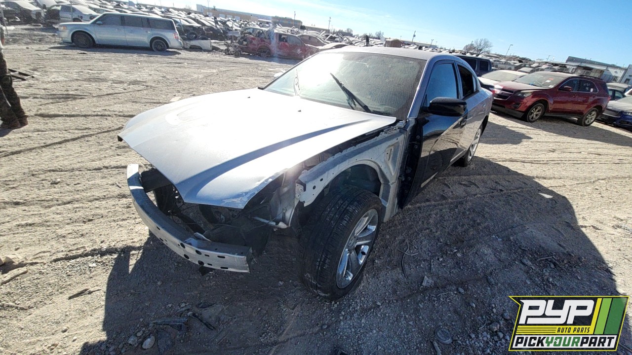 2014 DODGE CHARGER partes disponibles