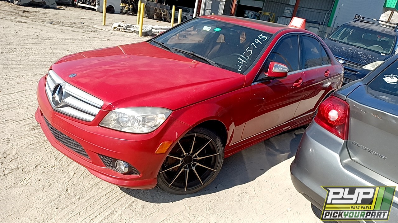 2008 MERCEDES-BENZ C300 partes disponibles