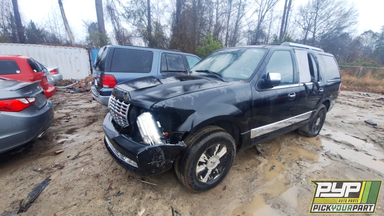 2011 LINCOLN NAVIGATOR available for parts