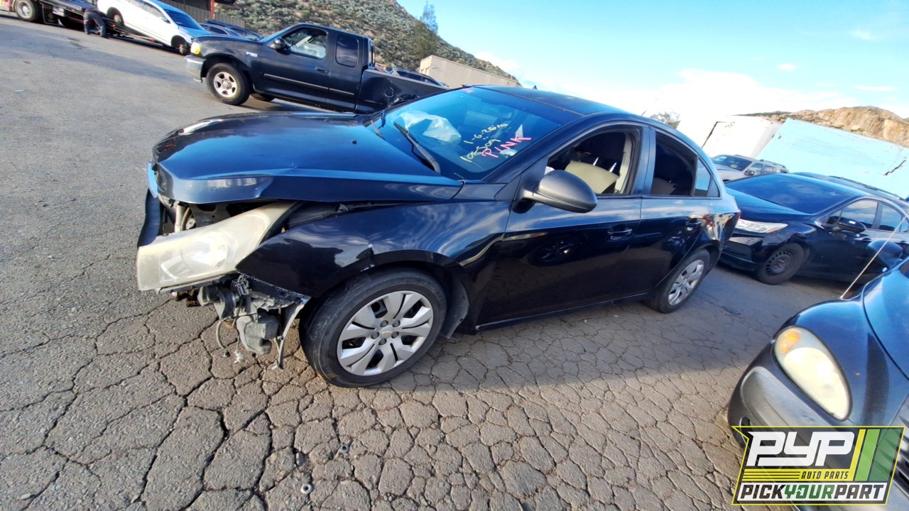 2013 CHEVROLET CRUZE partes disponibles