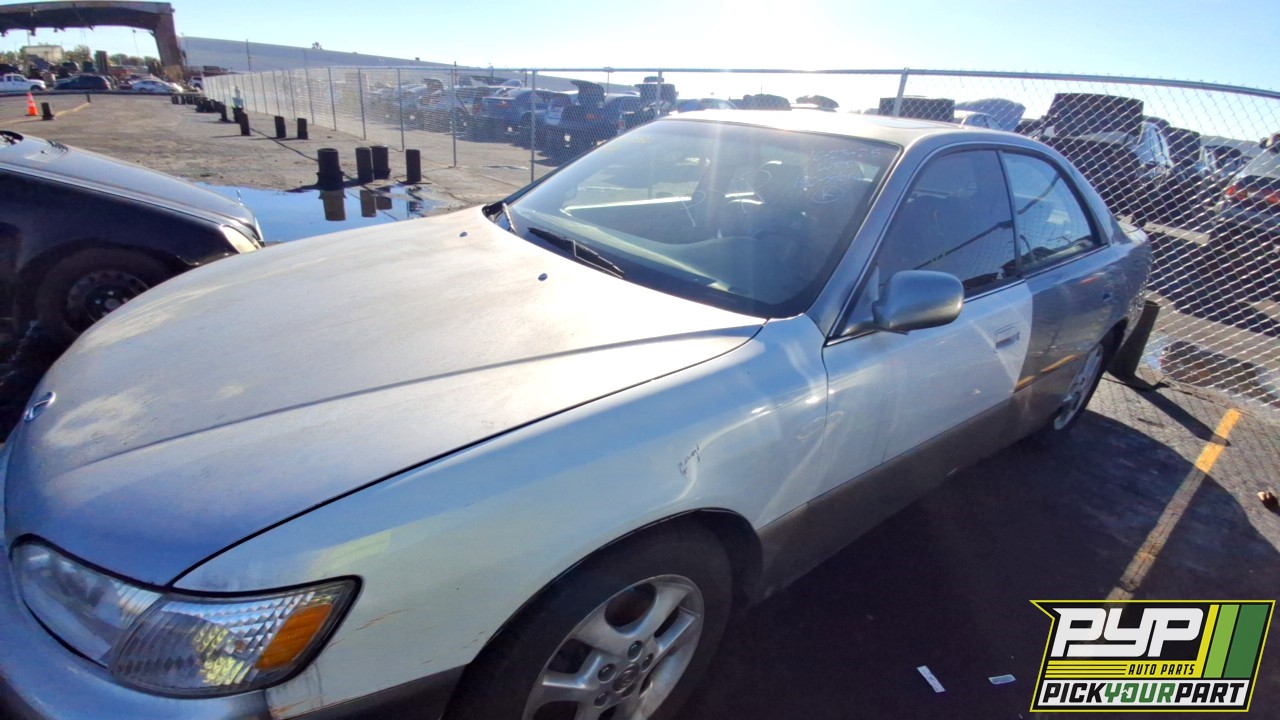2000 LEXUS ES300 partes disponibles