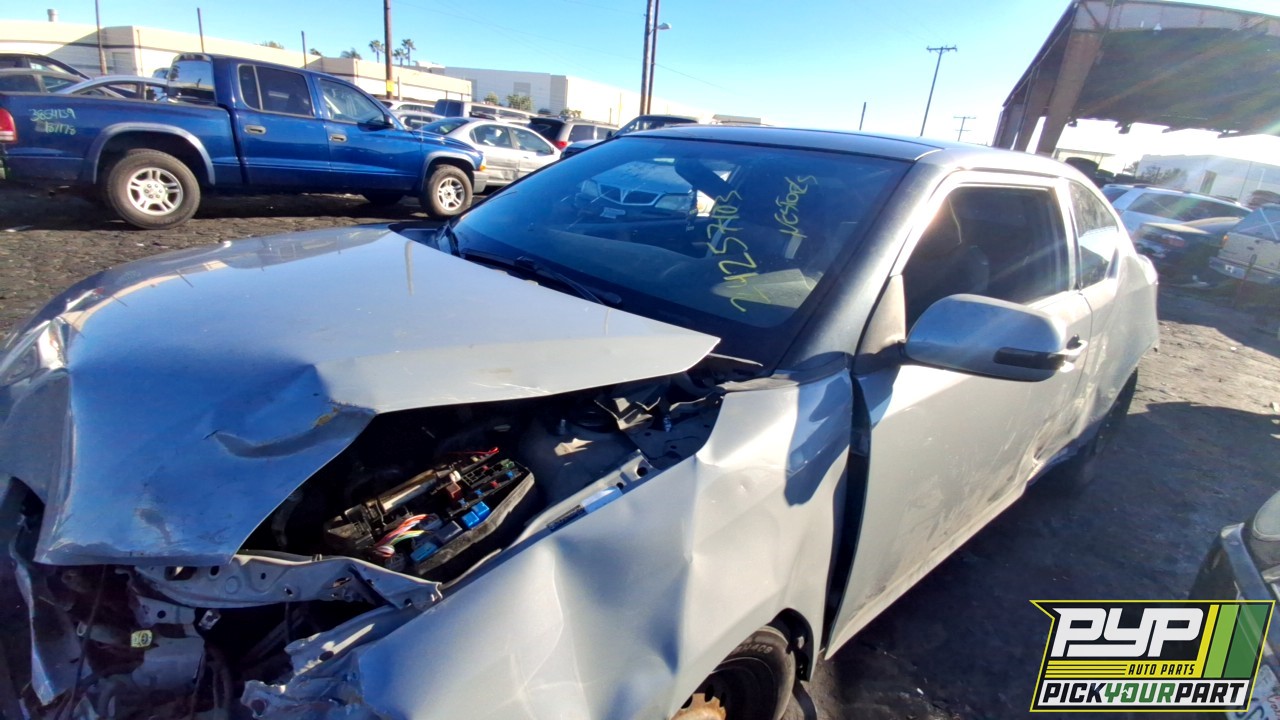 2013 SCION TC partes disponibles