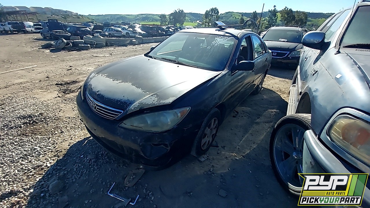 2005 TOYOTA CAMRY partes disponibles