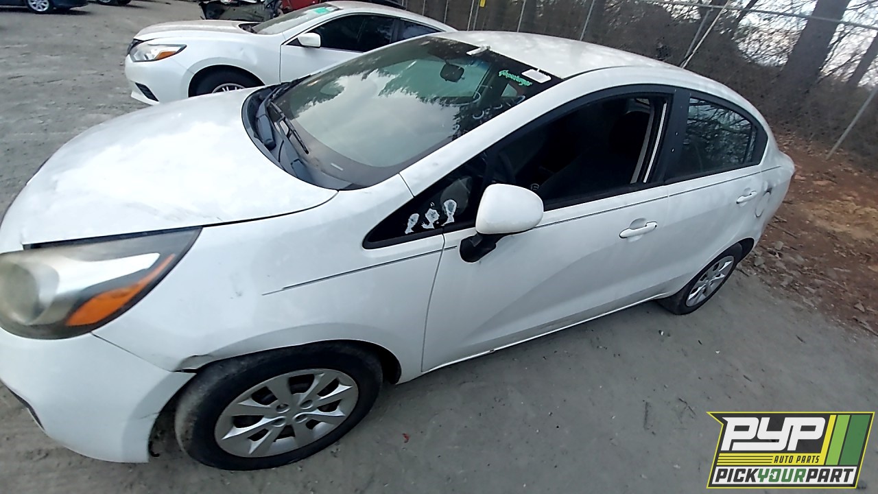 2014 KIA RIO partes disponibles