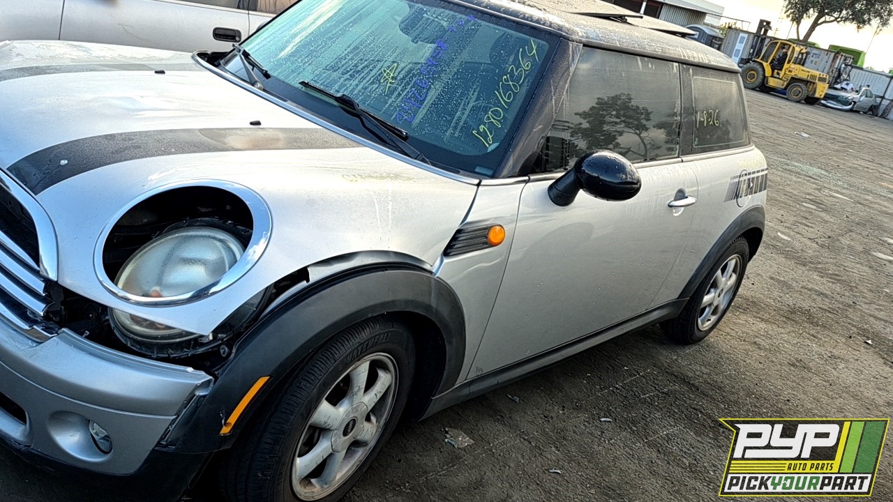 2008 MINI COOPER partes disponibles
