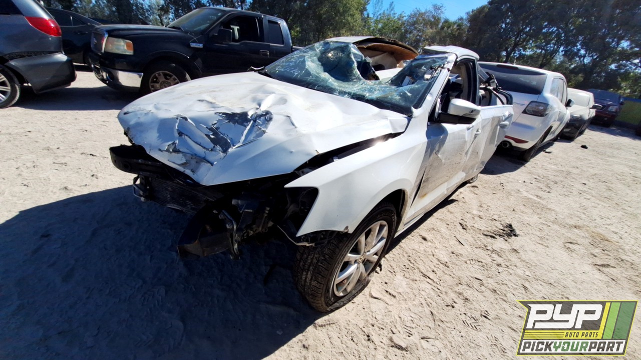 2013 VOLKSWAGEN JETTA available for parts