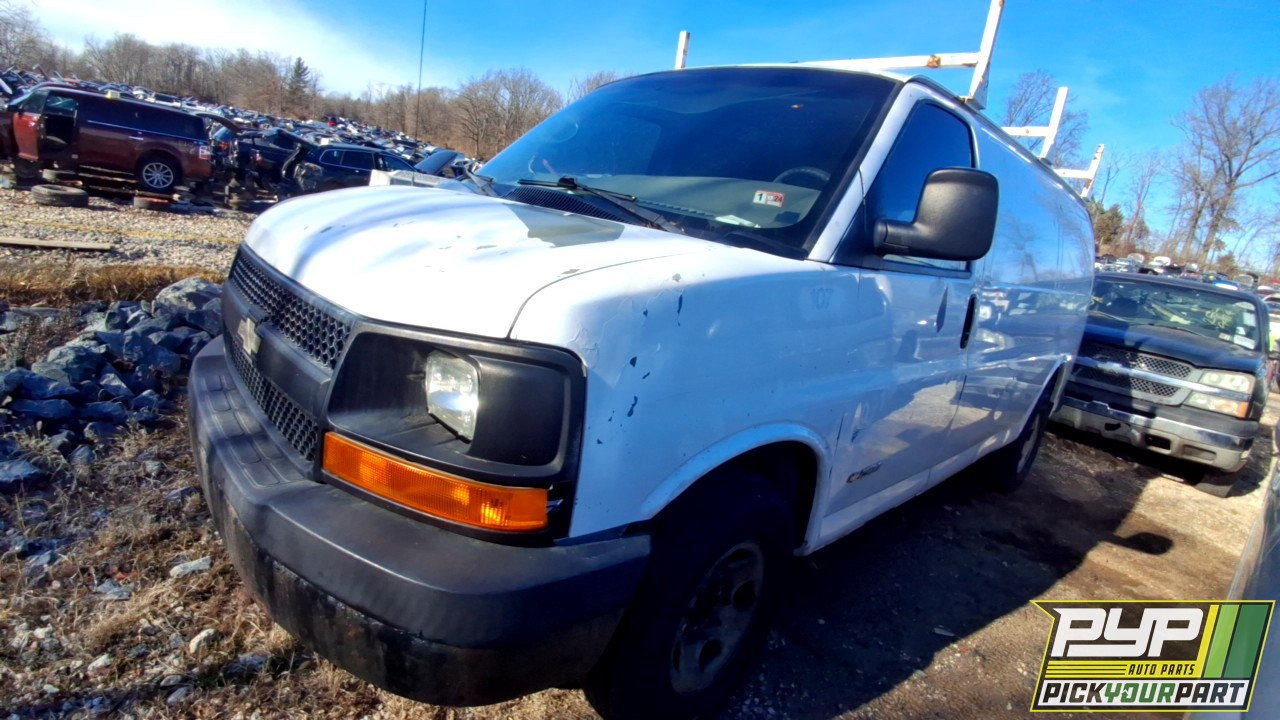 2005 CHEVROLET EXPRESS 2500 partes disponibles
