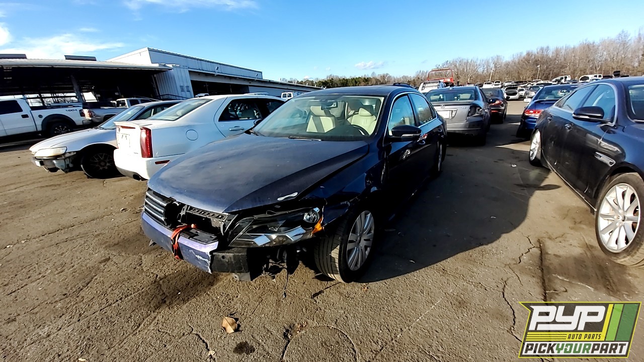 2014 VOLKSWAGEN PASSAT partes disponibles