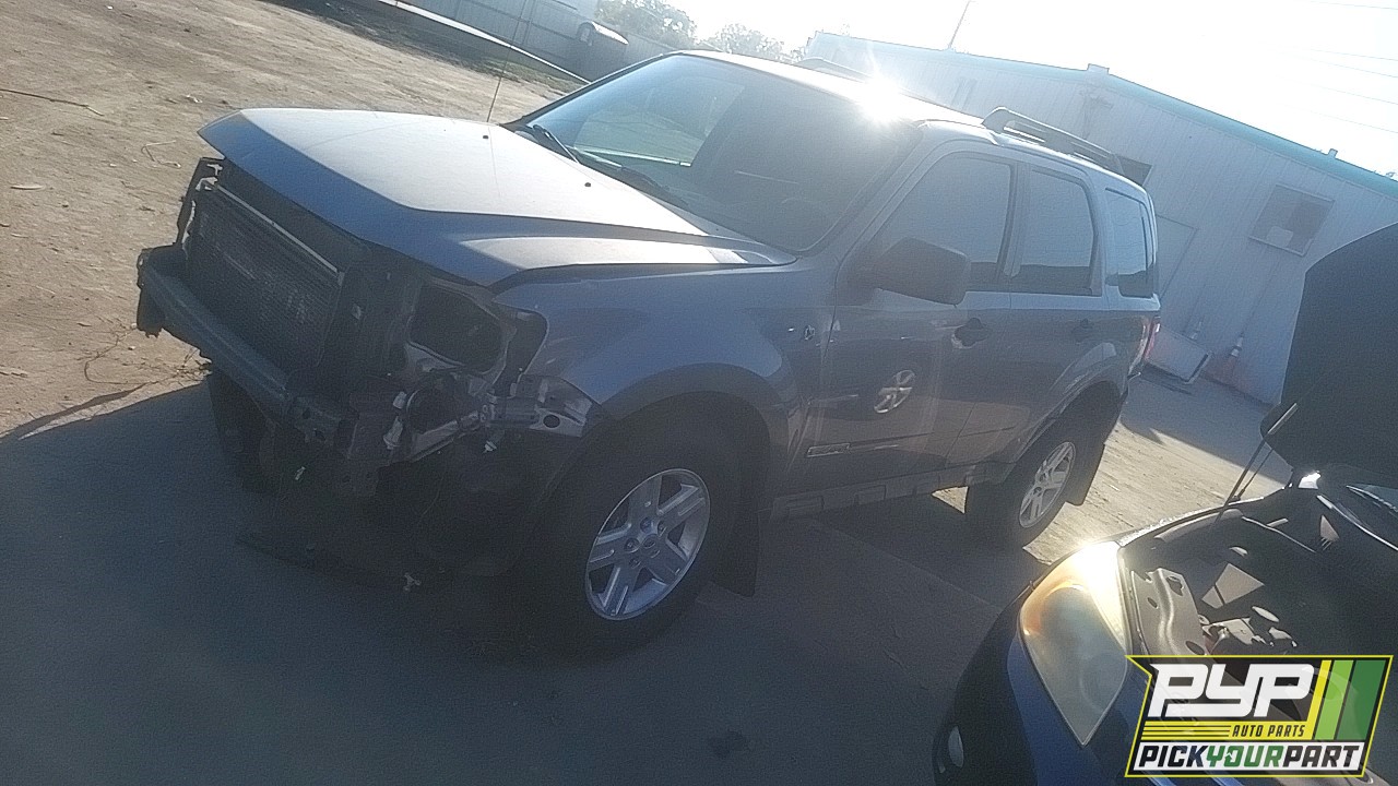 2008 FORD ESCAPE available for parts