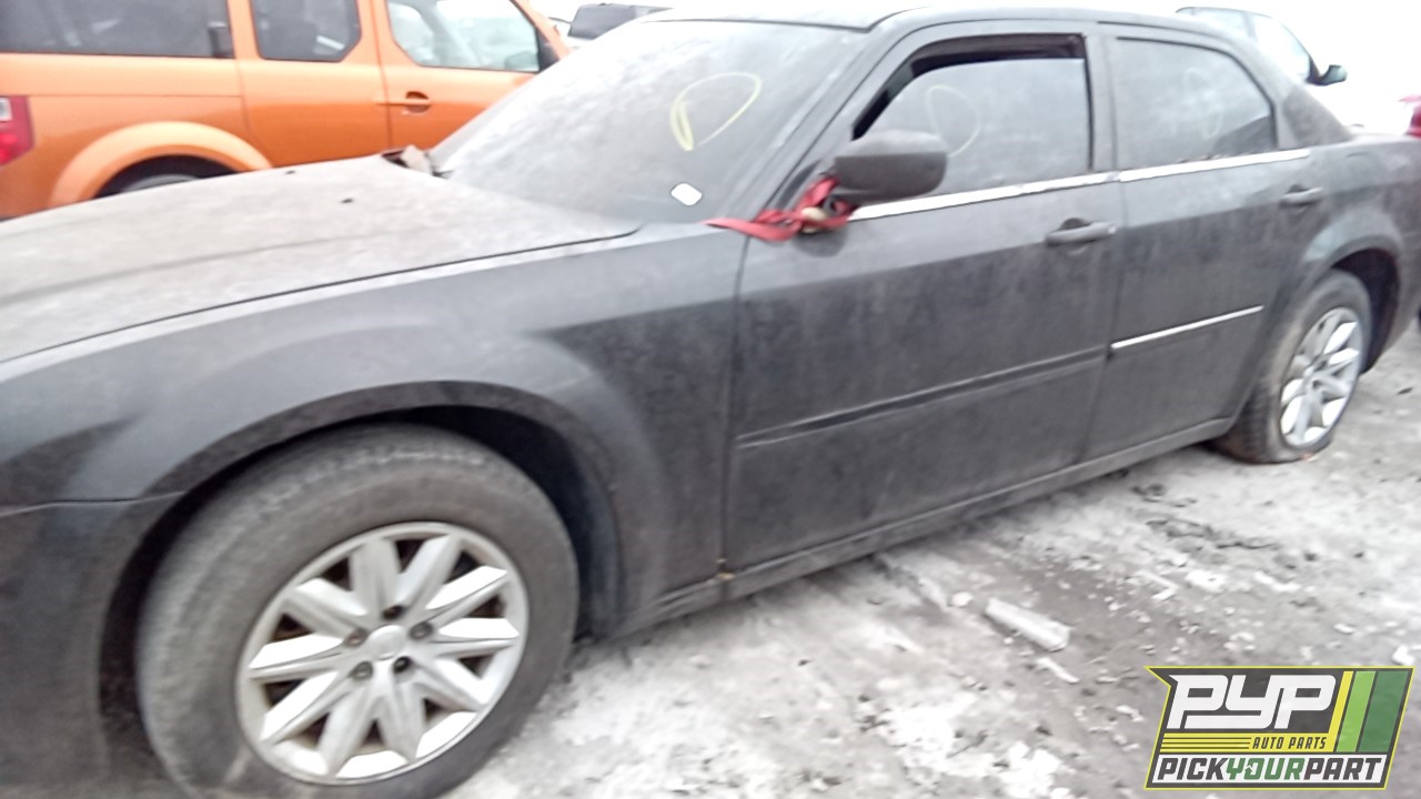 2008 CHRYSLER 300 available for parts