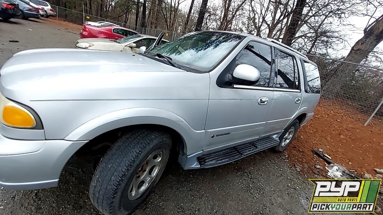 2000 LINCOLN NAVIGATOR available for parts