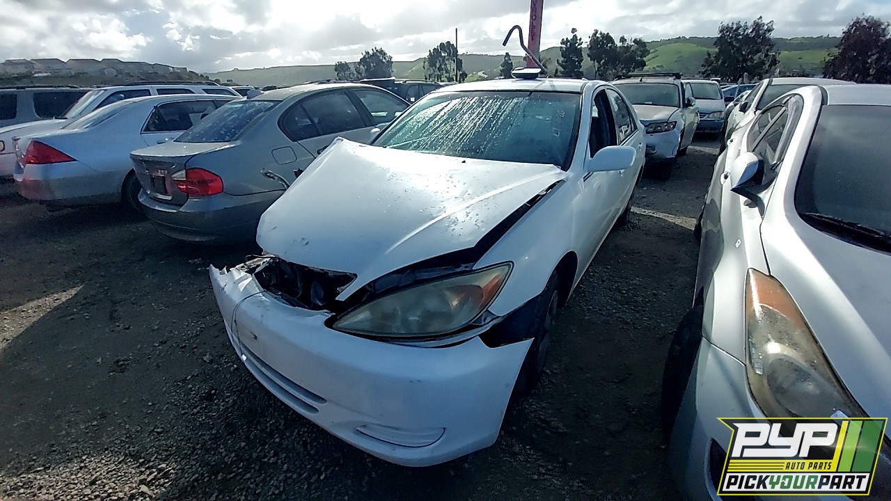 2004 TOYOTA CAMRY partes disponibles