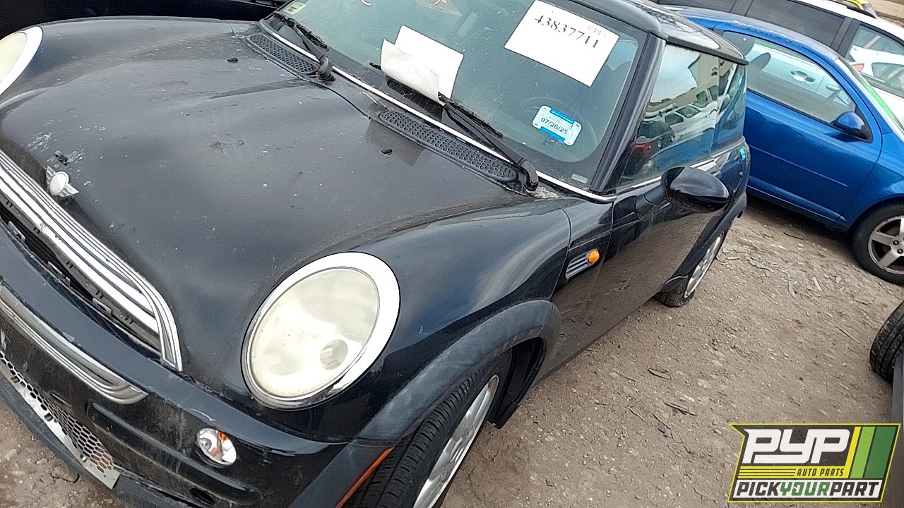 2003 MINI COOPER partes disponibles