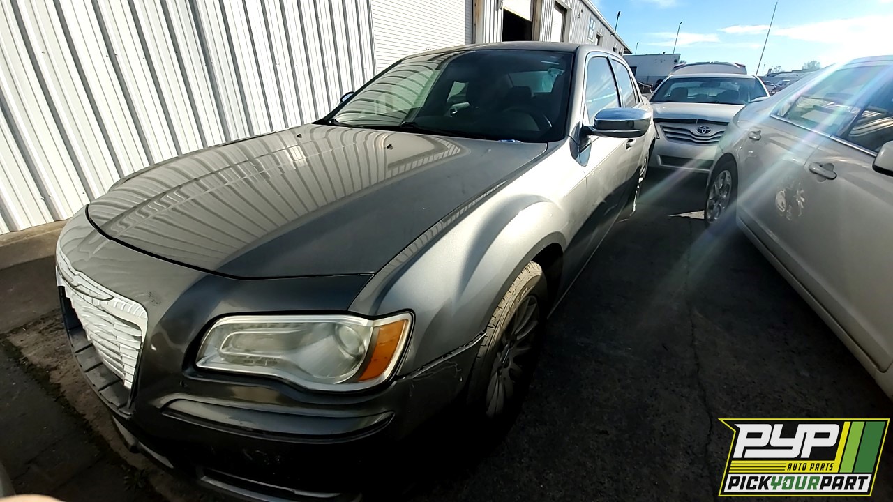 2012 CHRYSLER 300 partes disponibles