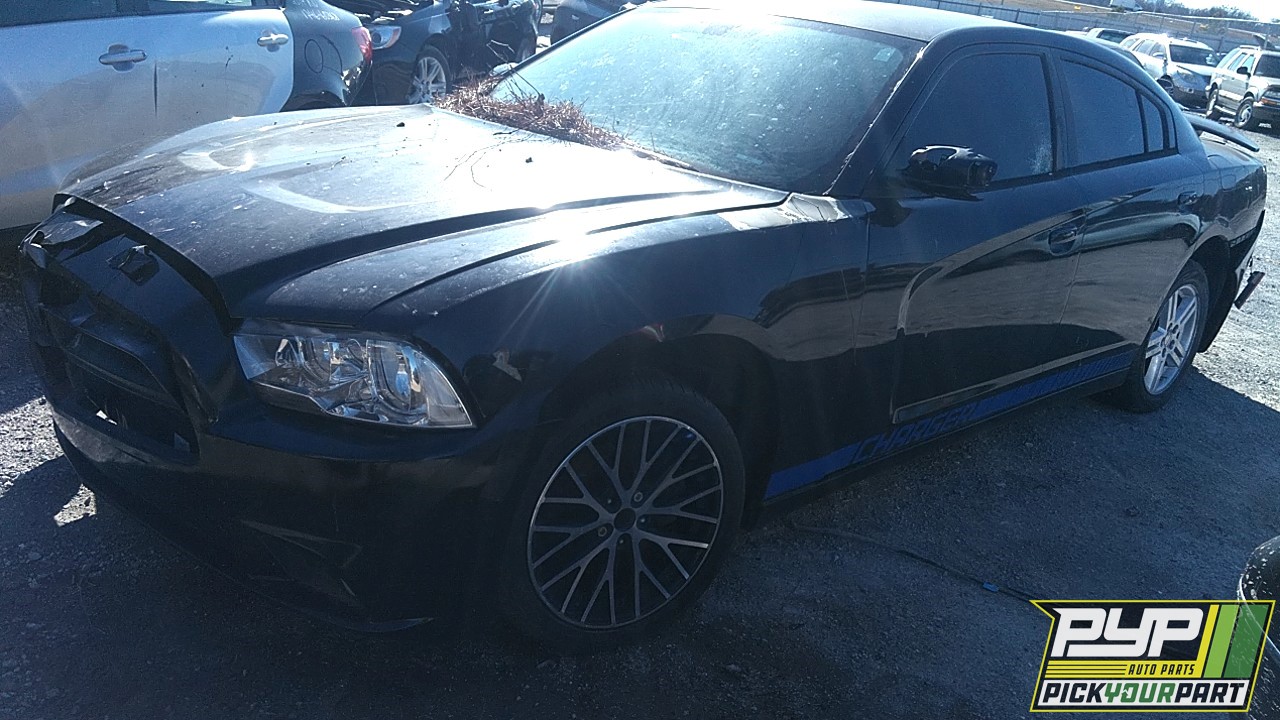 2012 DODGE CHARGER partes disponibles