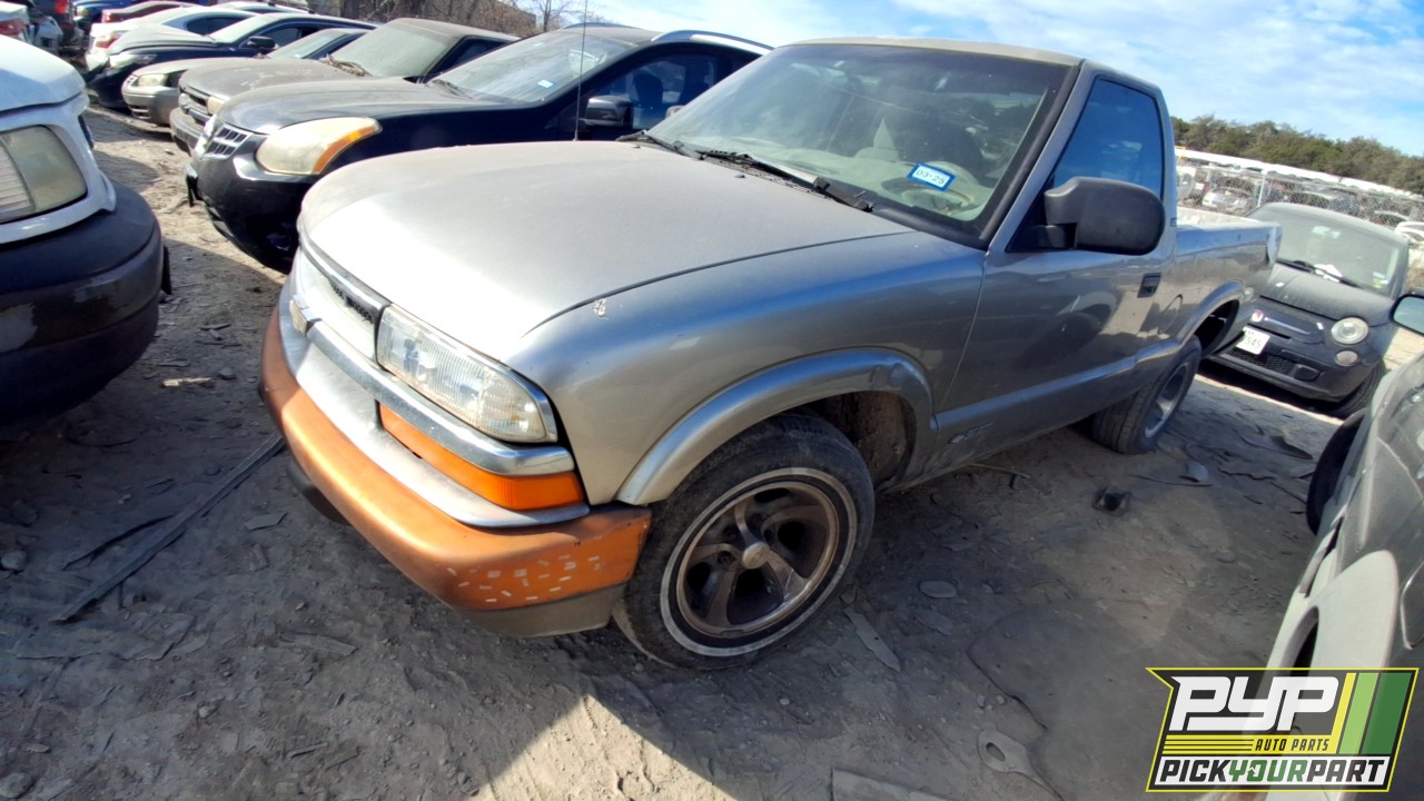 2001 CHEVROLET S10 partes disponibles