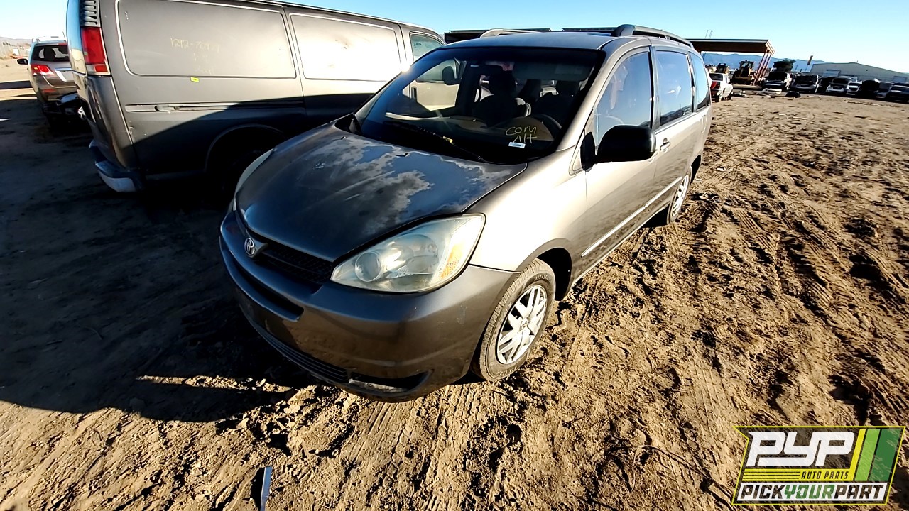 2004 TOYOTA SIENNA available for parts