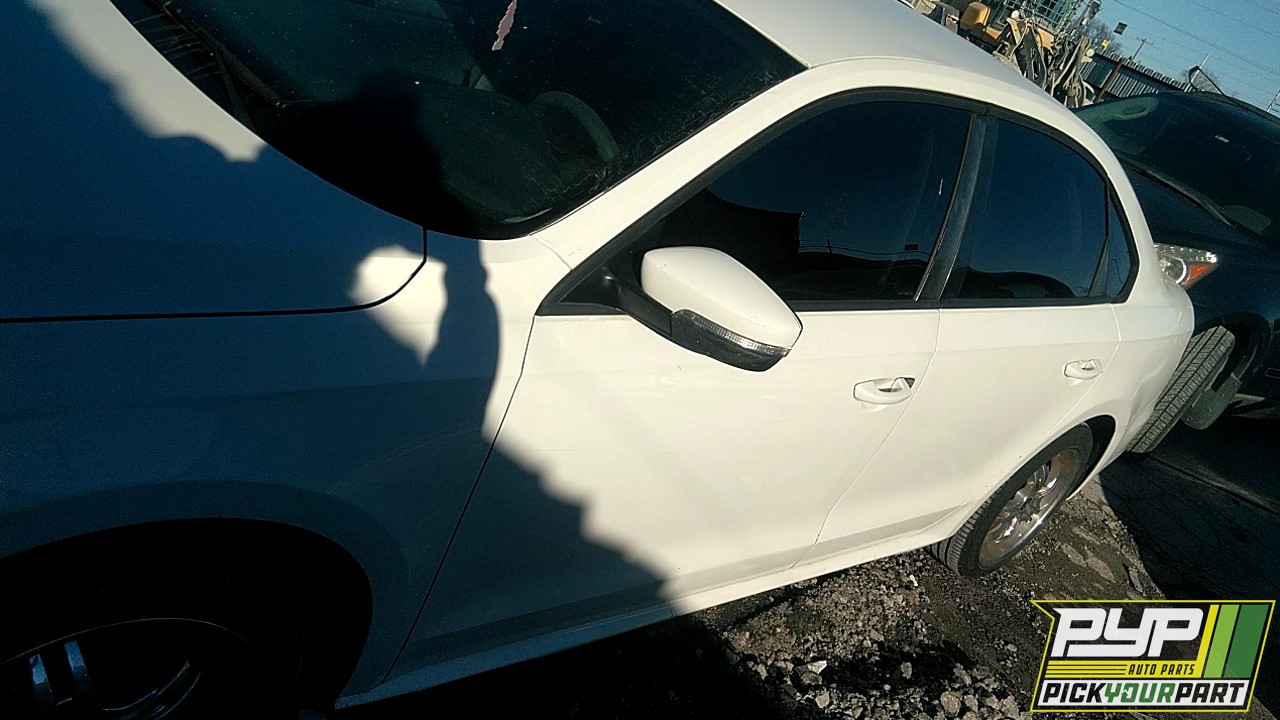 2014 VOLKSWAGEN PASSAT partes disponibles