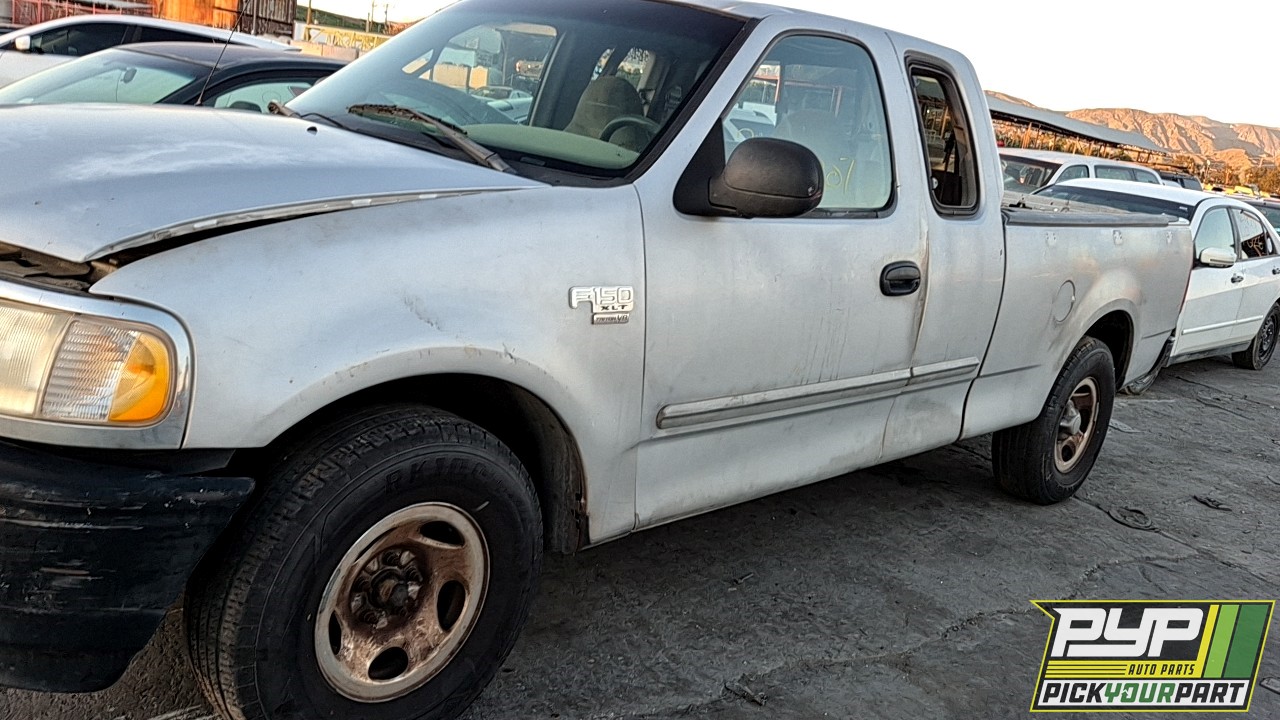 2000 FORD F-150 available for parts
