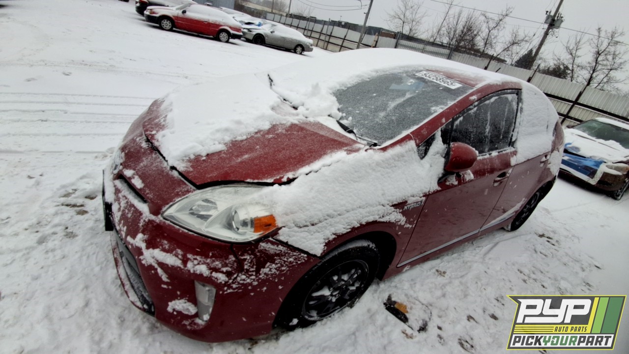 2013 TOYOTA PRIUS partes disponibles