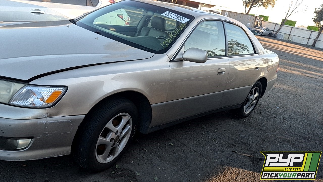 2001 LEXUS ES300 available for parts