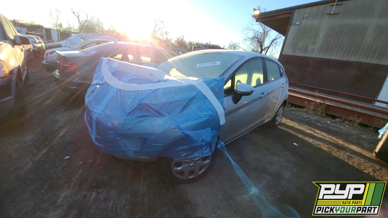 2011 FORD FIESTA partes disponibles