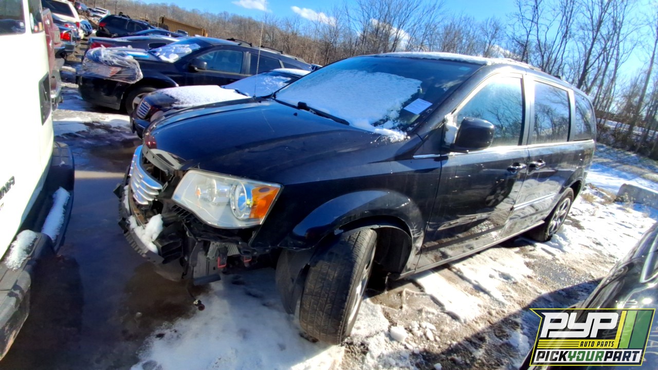 2016 CHRYSLER TOWN & COUNTRY partes disponibles