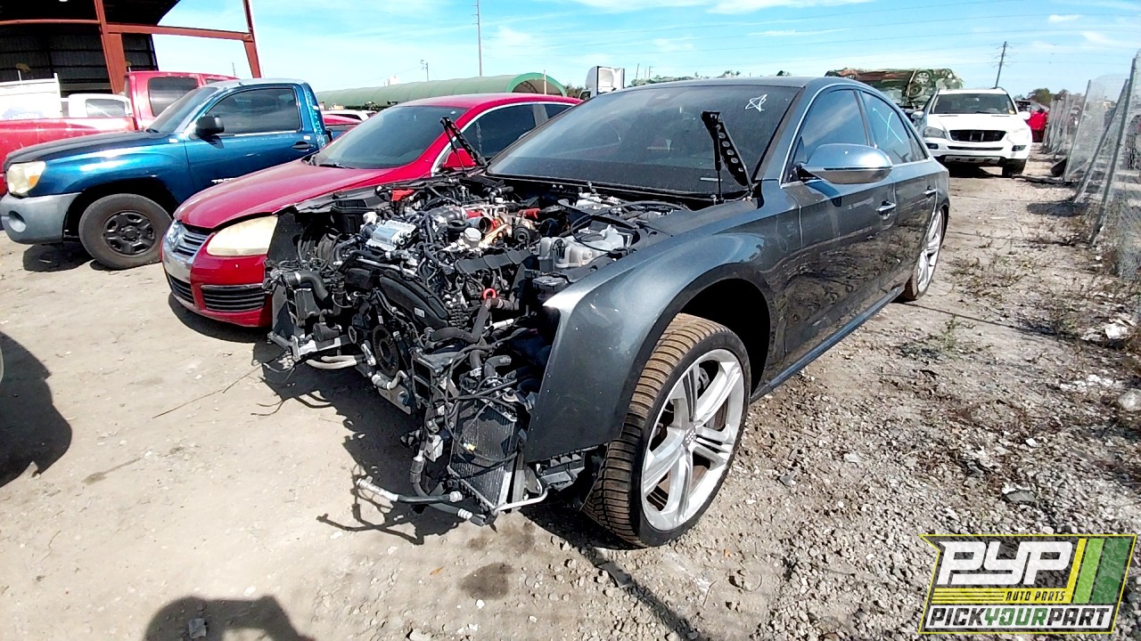 2015 AUDI S8 partes disponibles