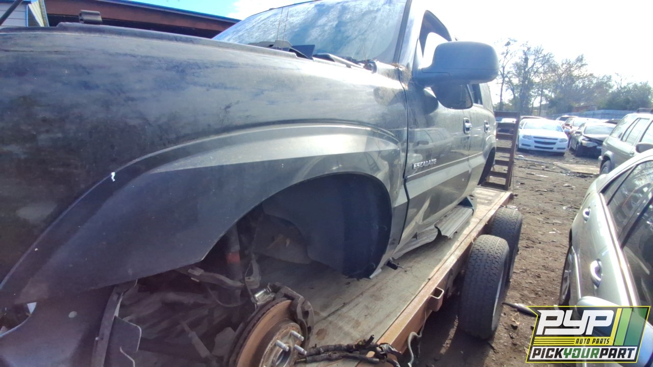 2005 CADILLAC ESCALADE partes disponibles
