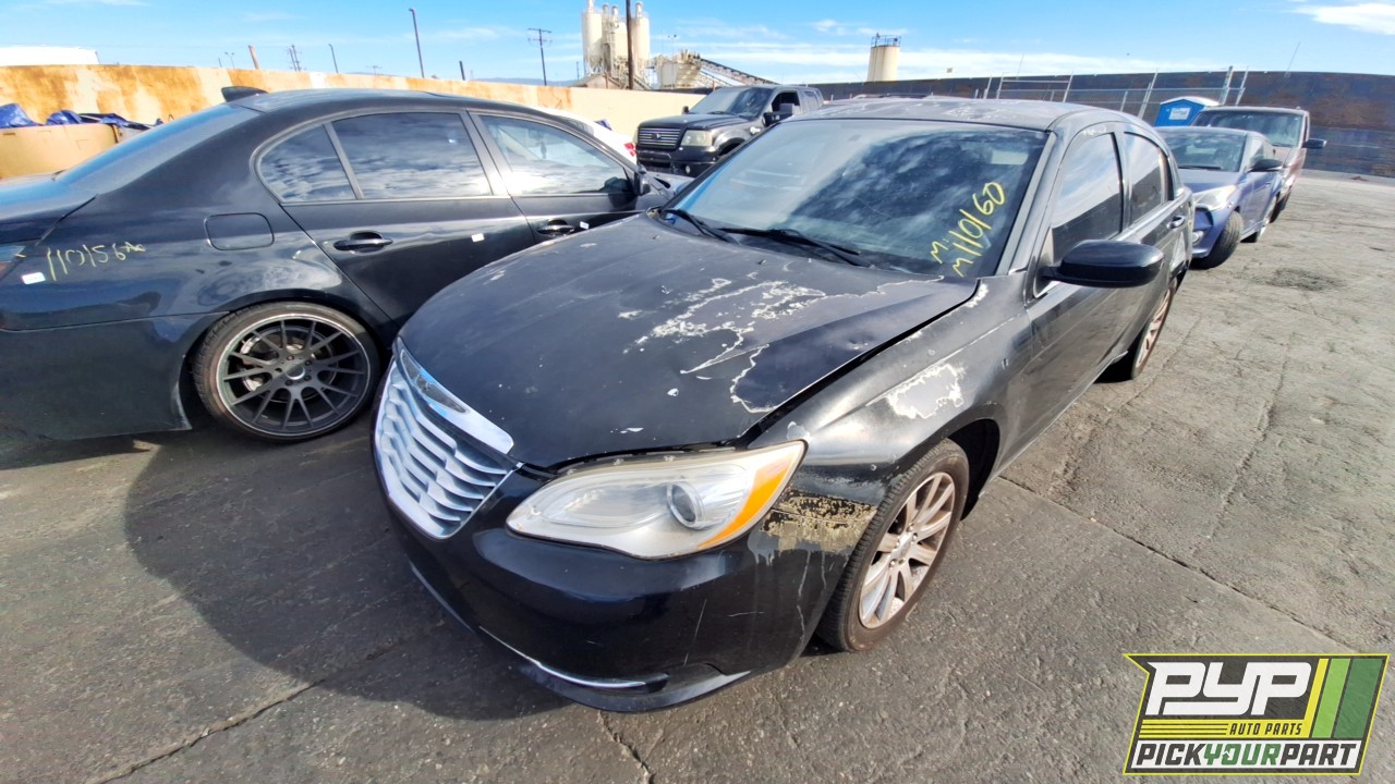 2012 CHRYSLER 200 partes disponibles