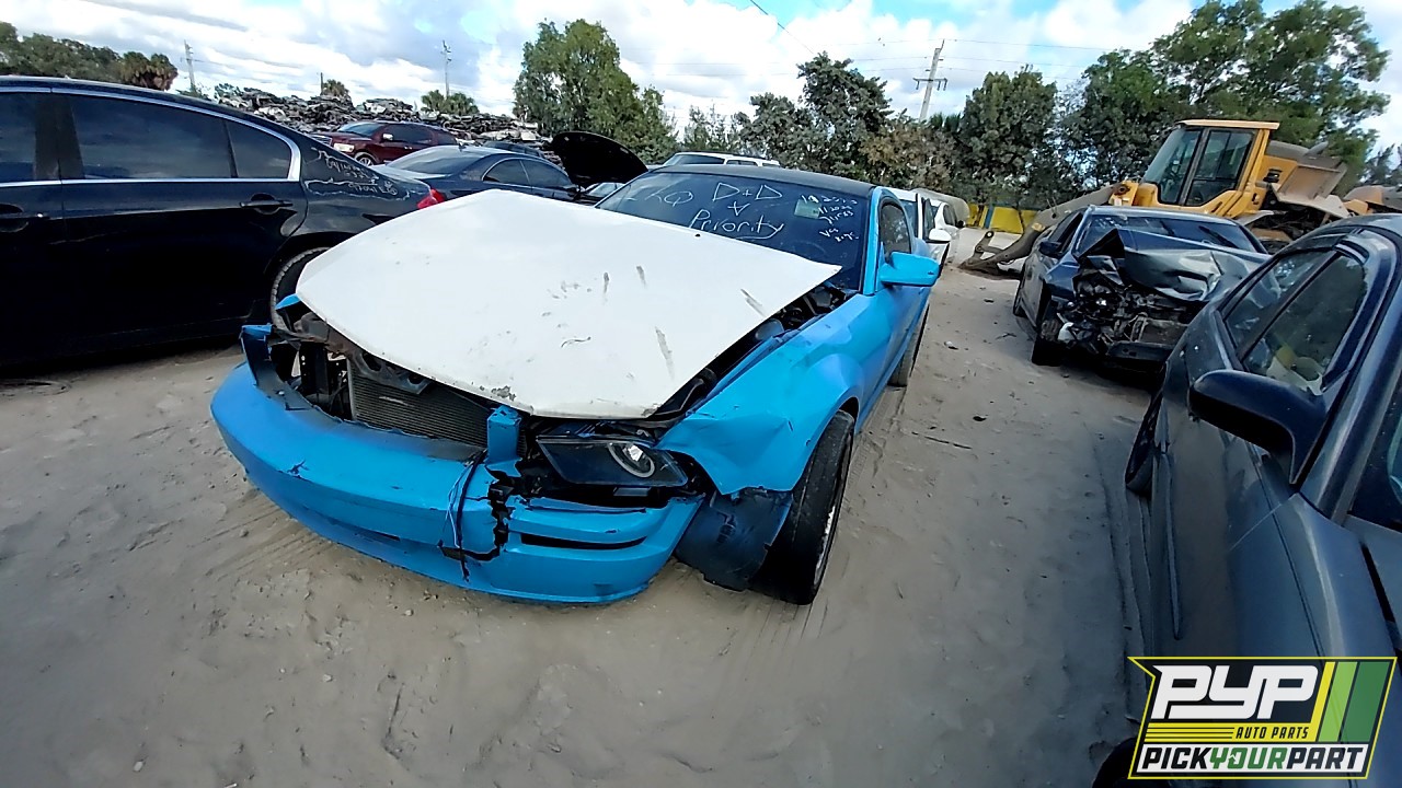2005 FORD MUSTANG partes disponibles