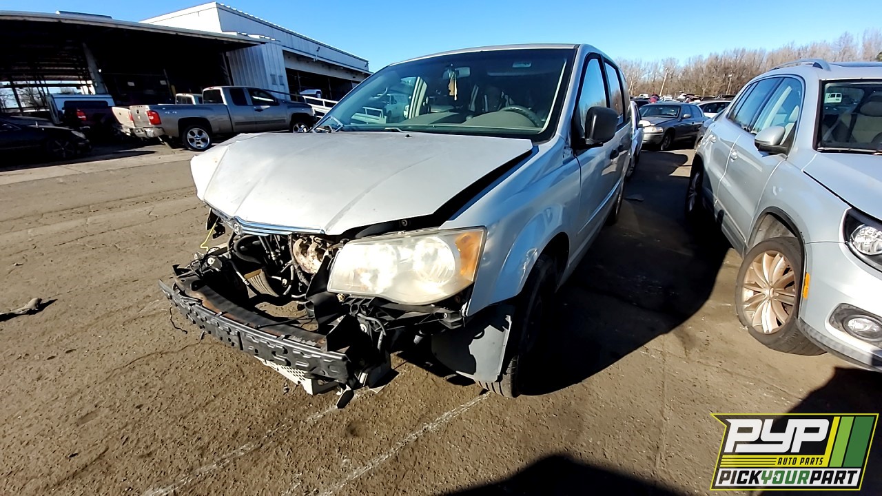 2008 CHRYSLER TOWN & COUNTRY partes disponibles