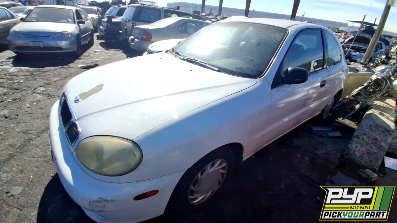 2000 DAEWOO LANOS partes disponibles