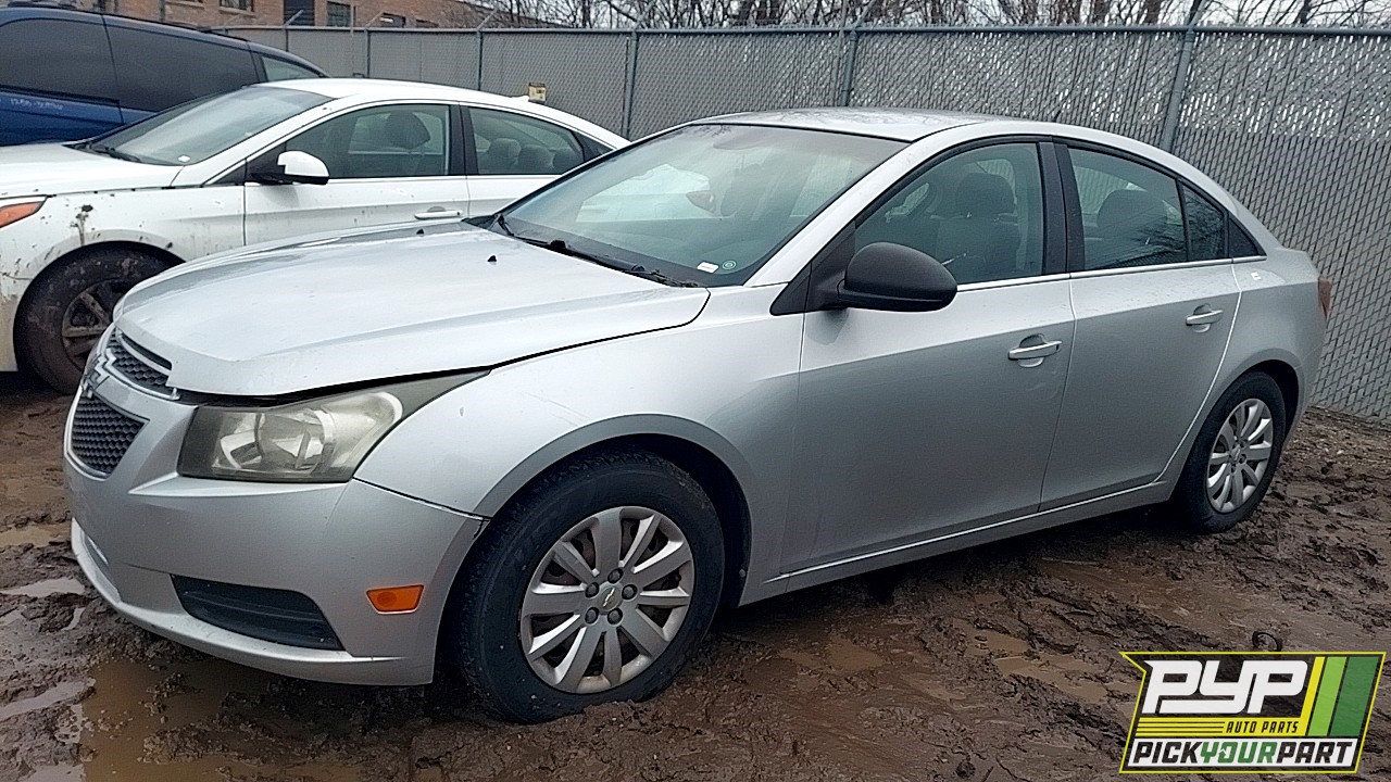 2011 CHEVROLET CRUZE partes disponibles