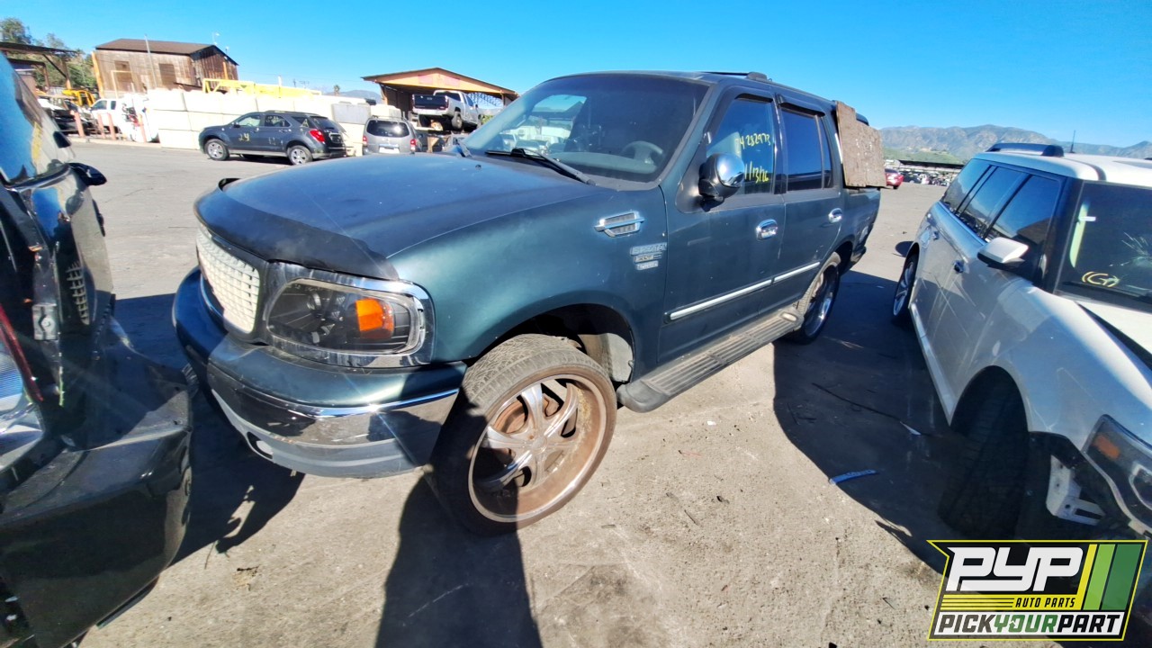 2001 FORD EXPEDITION available for parts