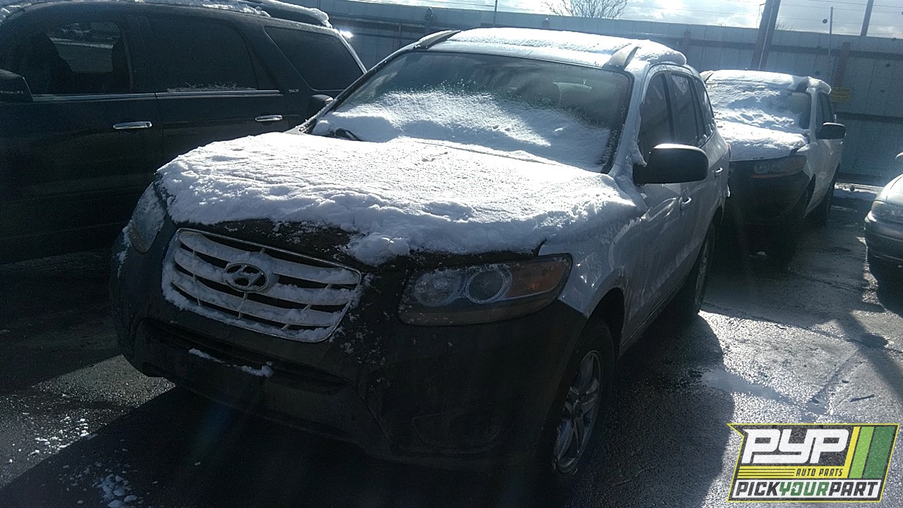 2012 HYUNDAI SANTA FE available for parts
