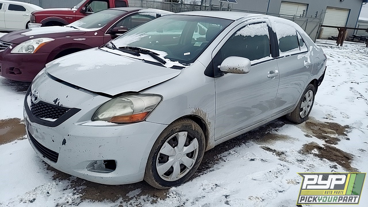 2012 TOYOTA YARIS partes disponibles