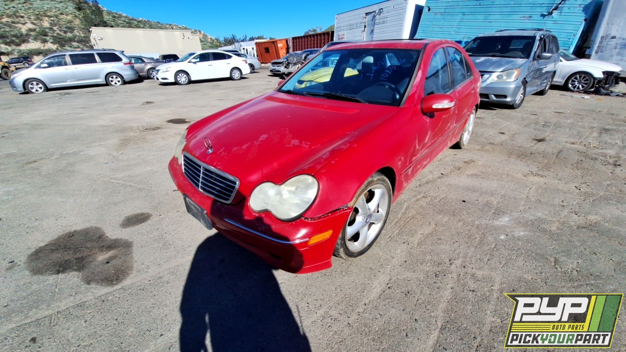 2004 MERCEDES-BENZ C230 partes disponibles