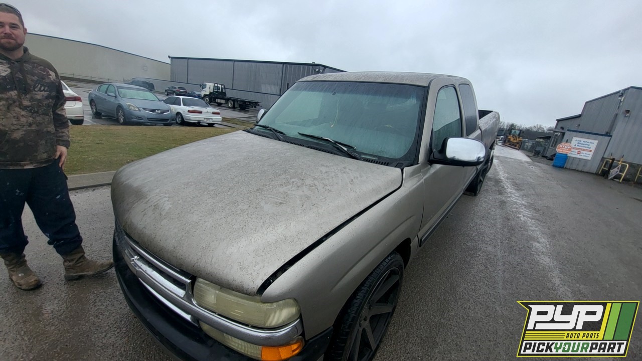 2000 CHEVROLET SILVERADO 1500 available for parts