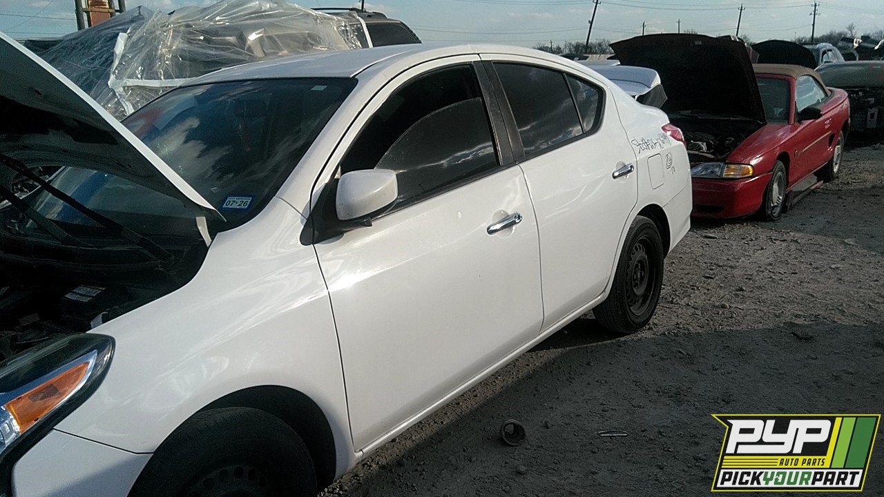 2017 NISSAN VERSA partes disponibles