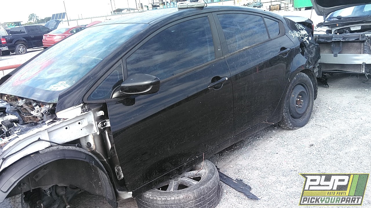 2016 KIA FORTE partes disponibles