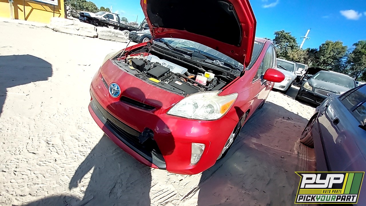 2014 TOYOTA PRIUS partes disponibles